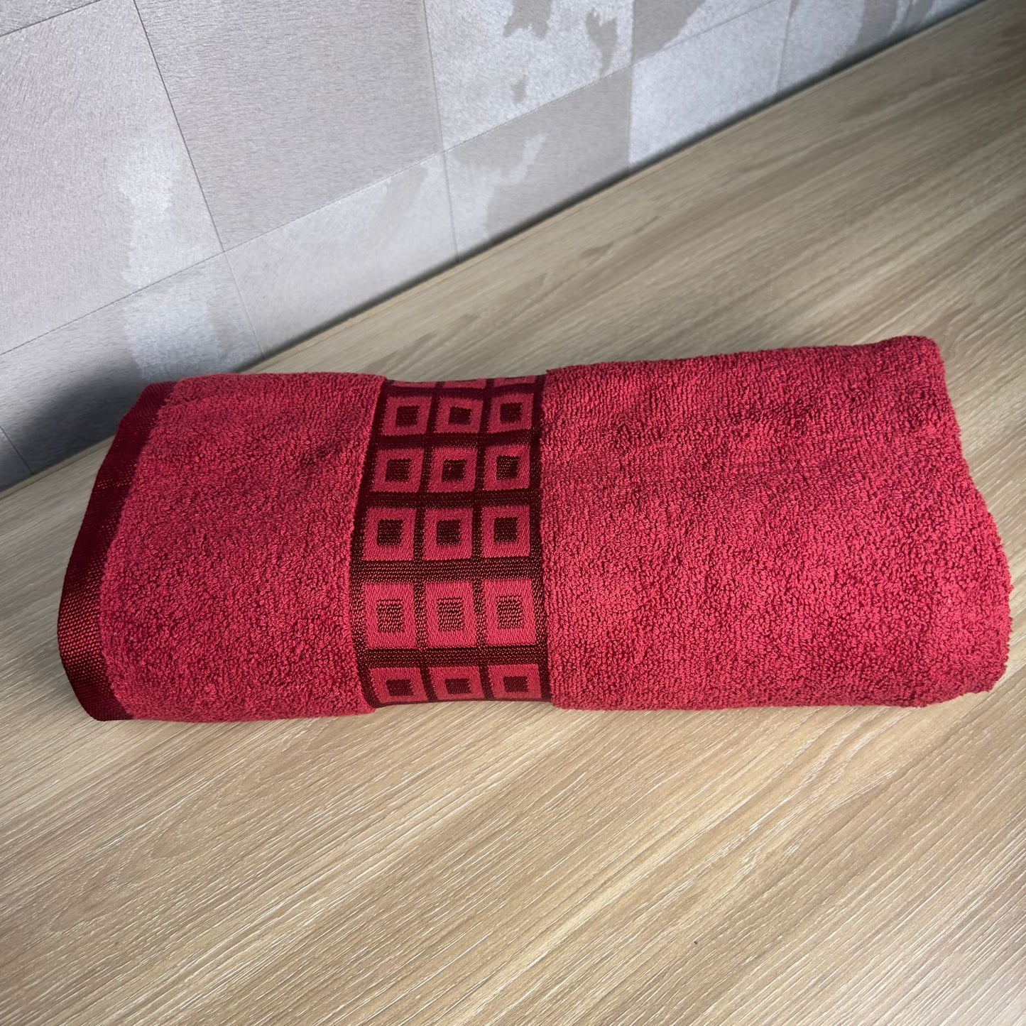 Square Fancy Border Bath Towels 27 x 54 Inches